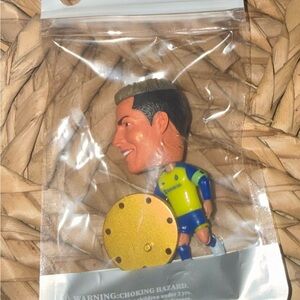 CR7 figurine